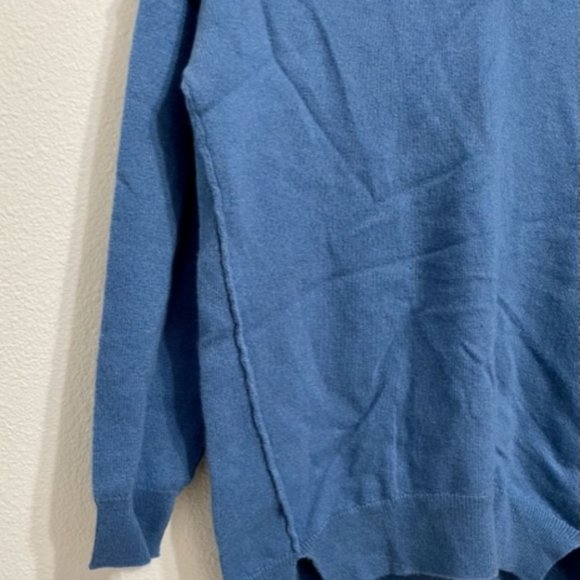 Cashmere sweater M V Neck NWOT Goat Blue lightweight washable sustainable fibre - Picture 8 of 8